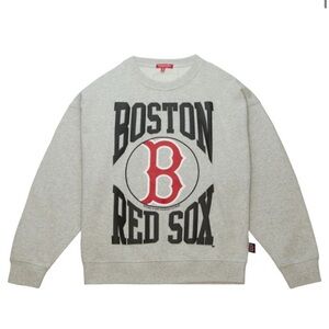 Women’s Red Sox crewneck size XL